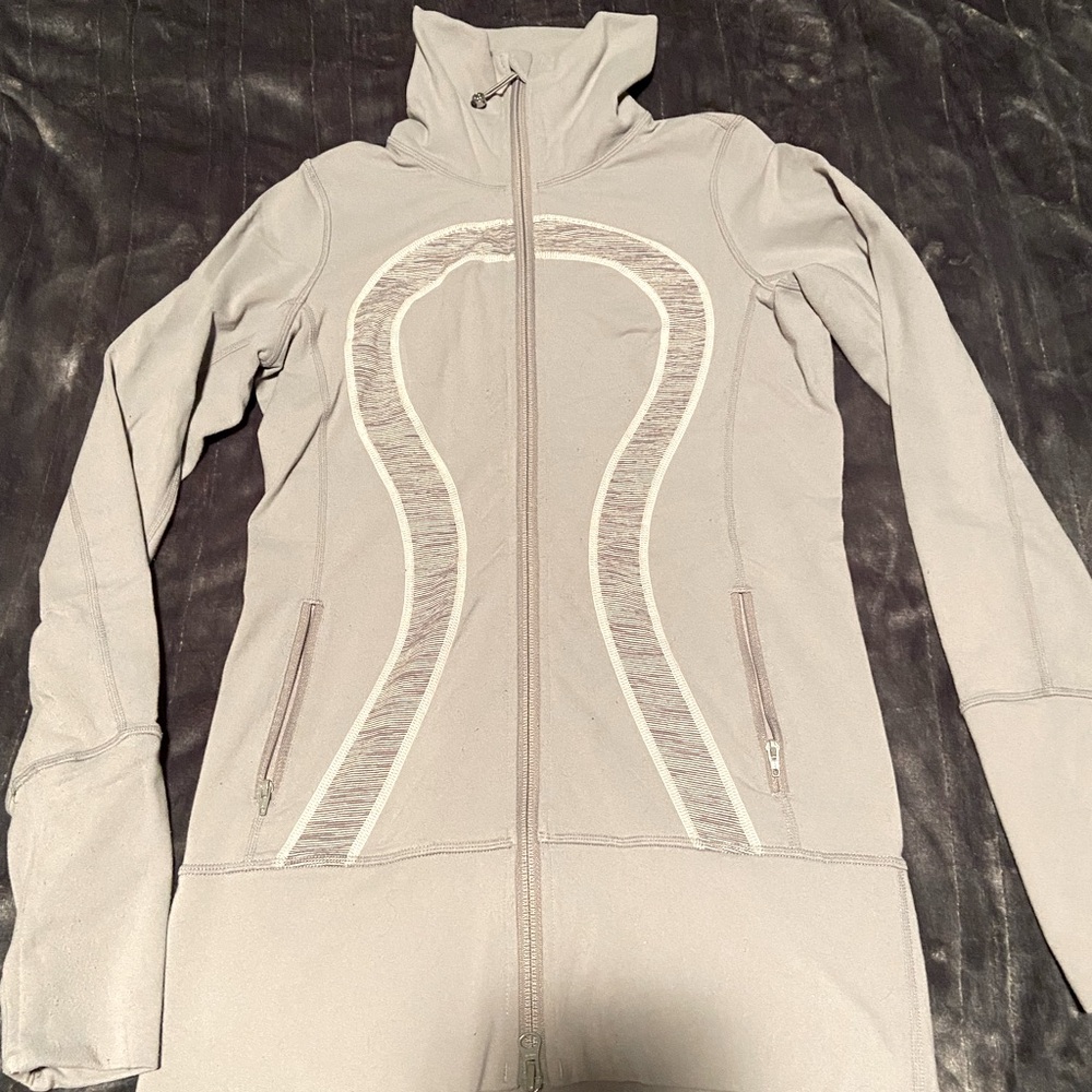 Lululemon grey in stride jacket size 4